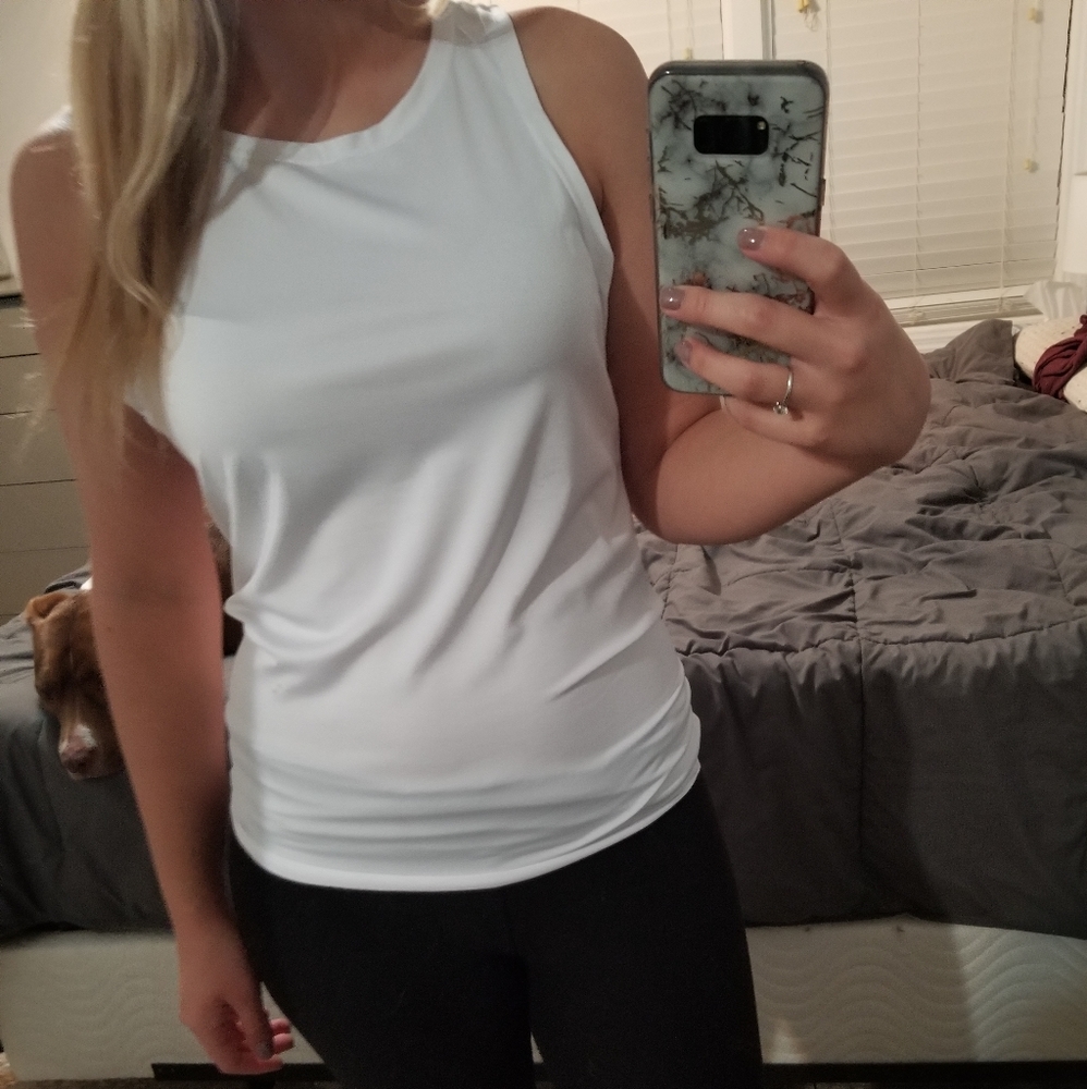 💛 White Open Back Tank